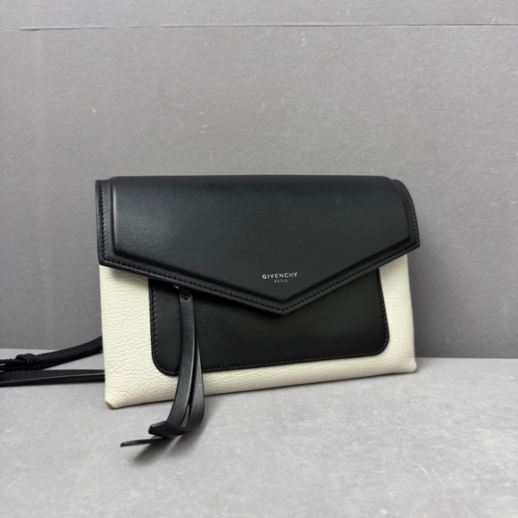🚩steal Givenchy Two-Tone Black and White Crossbody Bag - Picture 4 of 4